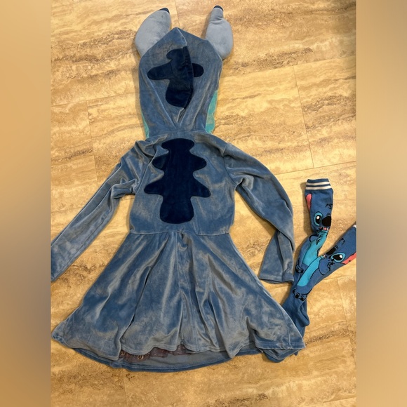 Blue Stitch Hooded Dress with Socks - Picture 4 of 5